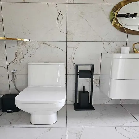 In Near Baltic Sea سفينويتشي